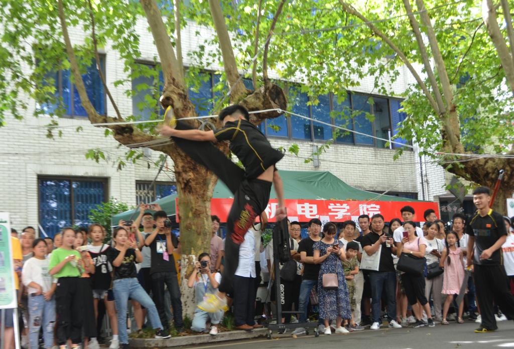 看球吧官方线路
