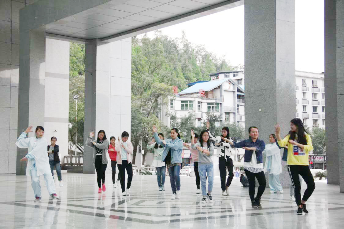 看球吧指定入口图片