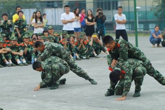 看球吧超级联赛图片